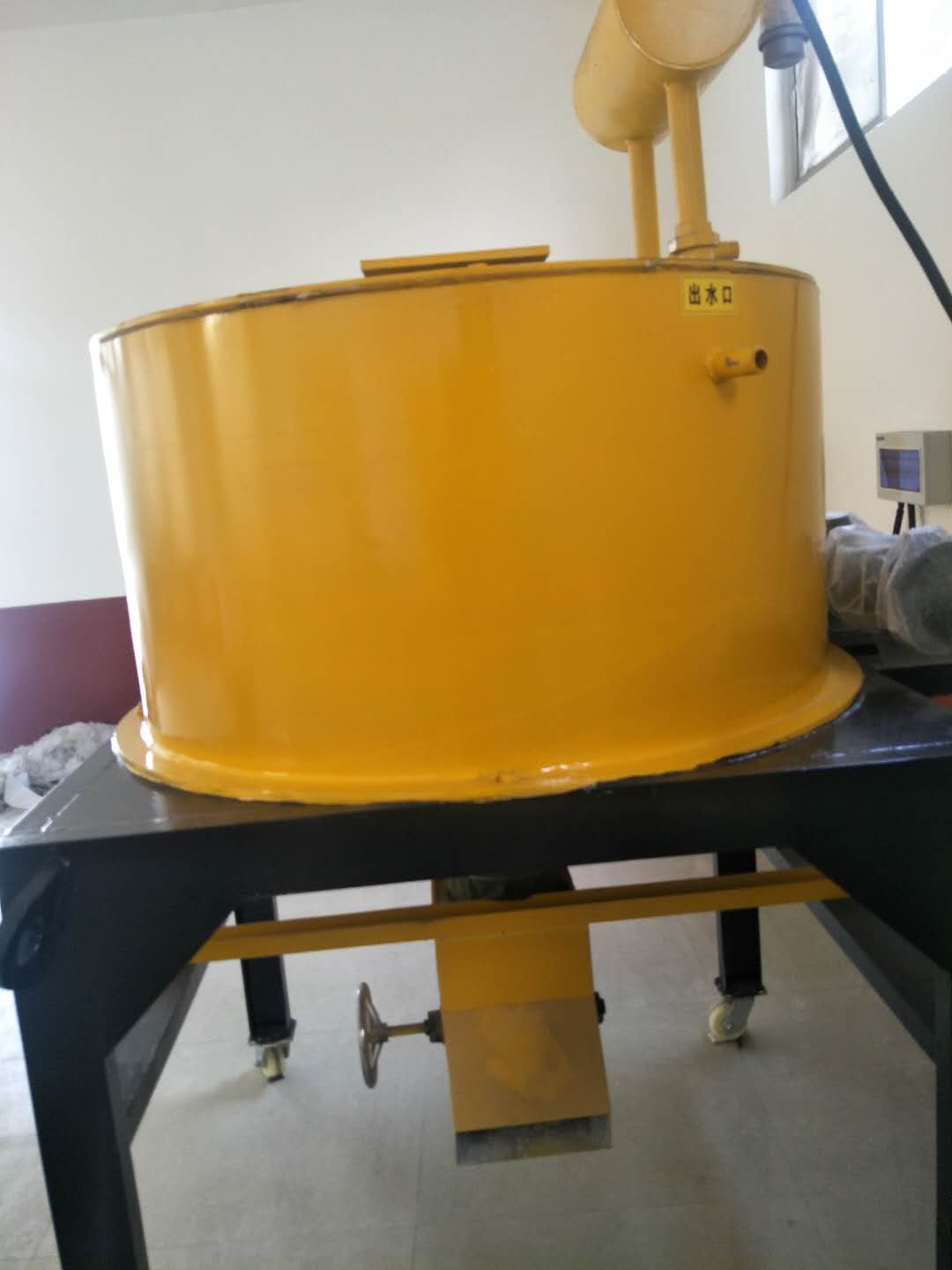 �DƬ���Q��ʯӢ�ۡ��Lʯ��늴ų��F�C
�c���Δ���2753��